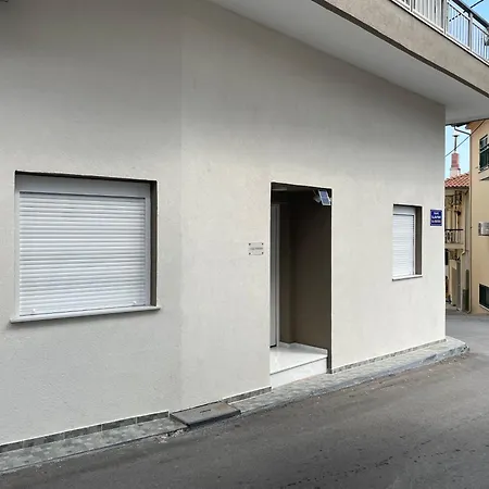 Casa Nostra *